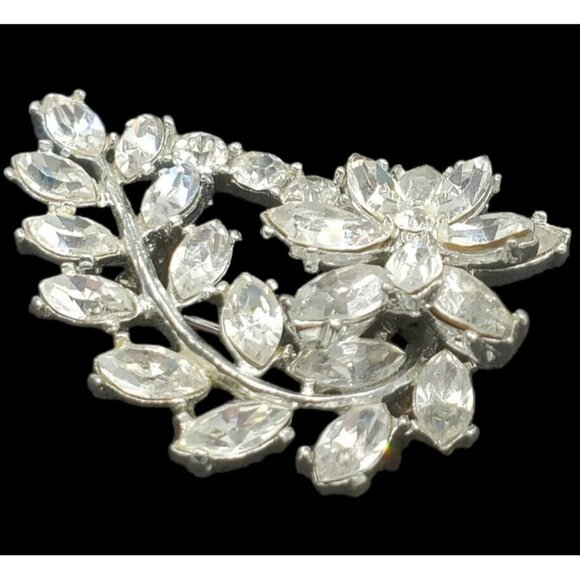 VTG Brooch Marquise Crystal Flower Pin Floral Prongs Silver Foiled Clear Sparkle - Picture 4 of 16